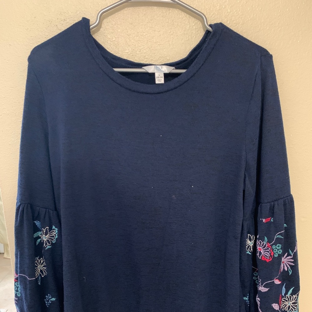 Navy blue long sleeve top